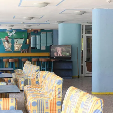 Хотел Диана 2*