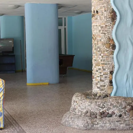 Хотел Диана Хотел