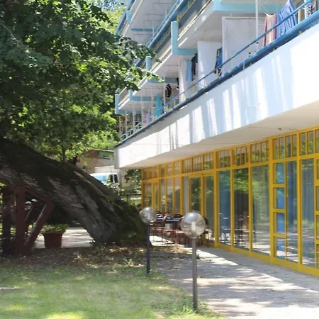 Diana Hotel גולדן סנדס