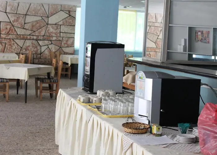 Diana Hotel Отель