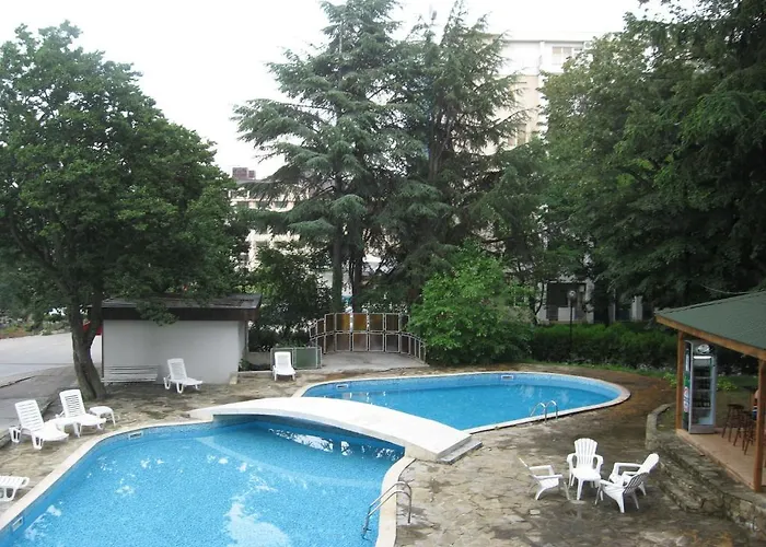 Отель Diana Hotel 2*