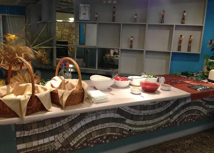 Diana Hotel Отель 2*